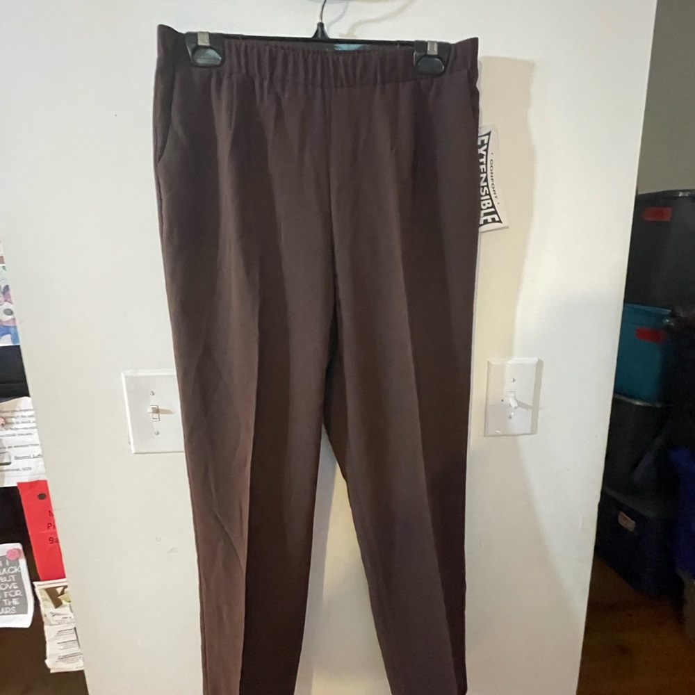 TanJay Petite Size 8 Pull-On Dress Pants